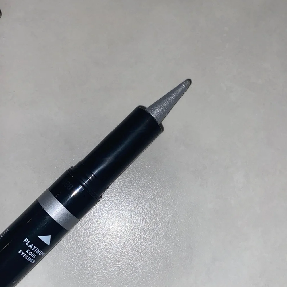 Laura Geller Line-n-define Dual Dimension Eyeliner